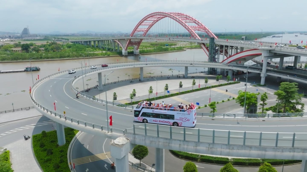 Bus 2 tầng 3