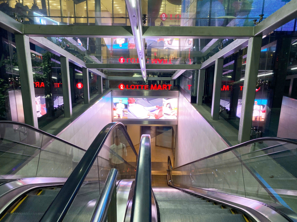 L Village 6